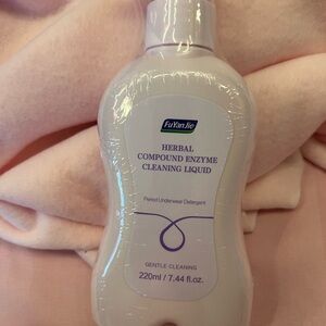 Herbal Compound Enzyme Cleaning Liquid